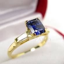 แหวนพลอยไพลิน แหวนทองแท้ ฝังพลอยสีน้ำเงิน บ่าแหวนฝังเพชร