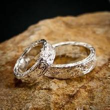 ชุดแหวนคู่รัก แหวนเงินแกะลายรอบวง แหวนเงินแท้ 1 ชุด มี 2 วง