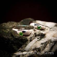 ชุดแหวนคู่ แหวนเงินเกลี้ยงหน้าโค้ง ฝังพลอยสีเขียวมรกต