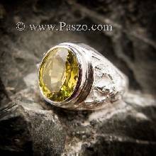 แหวนครุฑ แหวนพญาครุฑ พลอยสีเขียวมะกอก แหวนเงินแท้