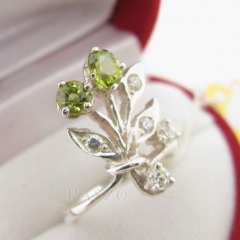 แหวนพลอยเขียวส่อง สีเขียวมะกอก แหวนช่อดอกไม้ #3