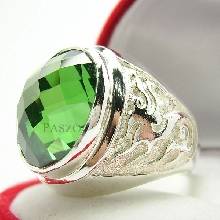 แหวนมังกร แหวนพลอยมรกต แหวนพลอยผู้ชาย แหวนเงินแท้ แหวนพลอยสีเขียว มรกต เจียรตาสับปะรด แหวนสัญลักษณ์มังกร แหวนผู้ชาย