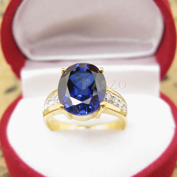 แหวนพลอยไพลิน พลอยสีน้ำเงิน ประดับเพชรด้านข้าง #3